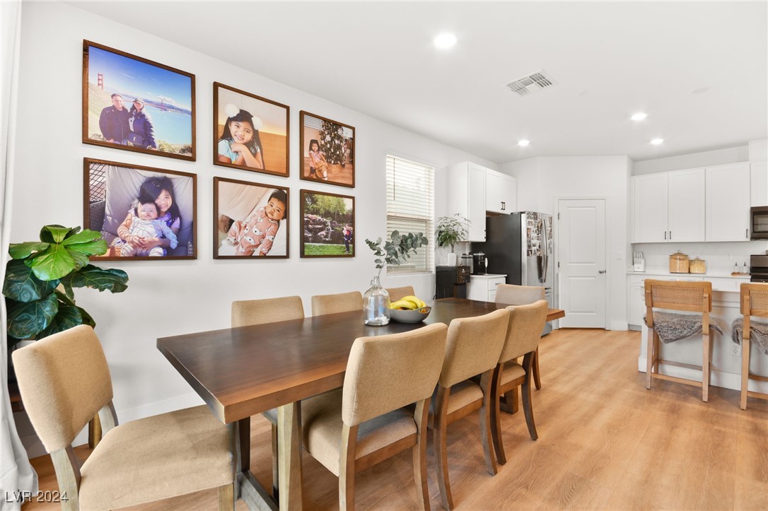 7661 Mojave Wind Avenue