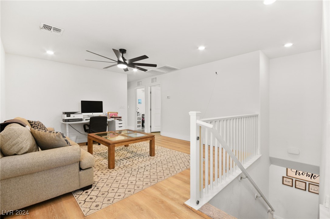 7661 Mojave Wind Avenue