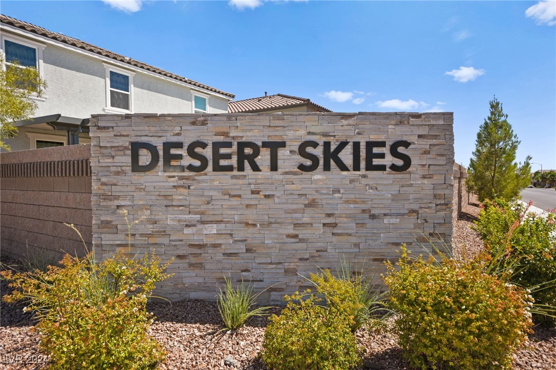 7661 Mojave Wind Avenue