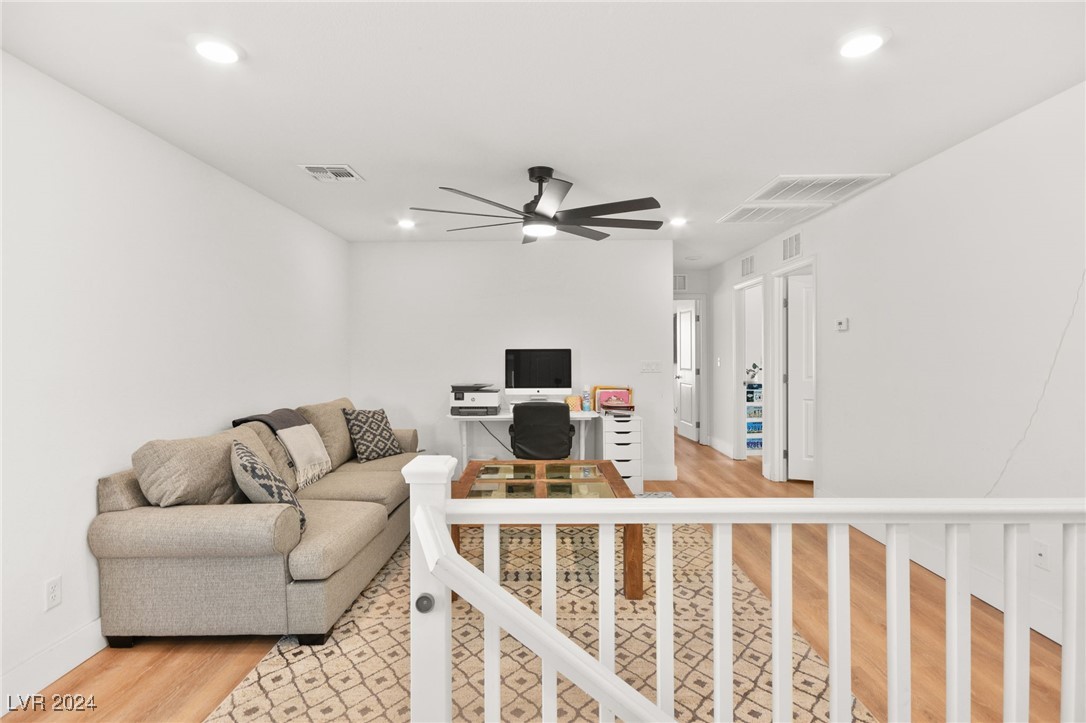 7661 Mojave Wind Avenue