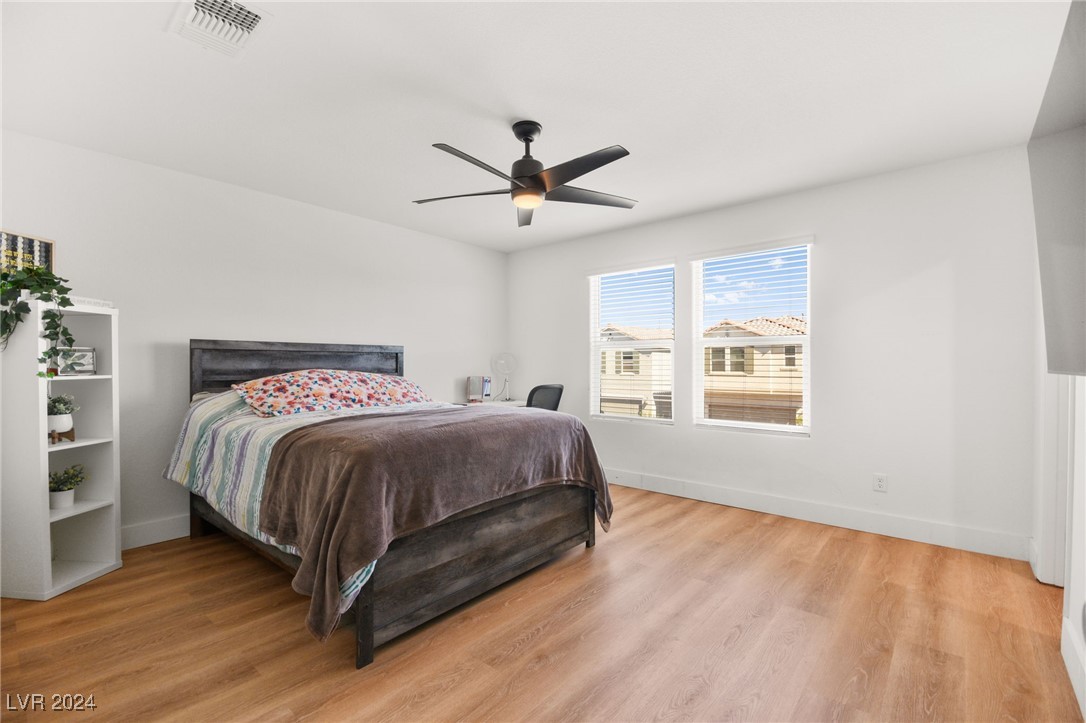 7661 Mojave Wind Avenue