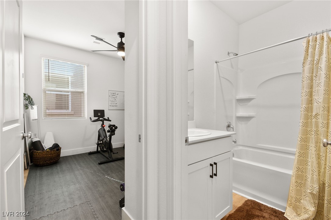 7661 Mojave Wind Avenue