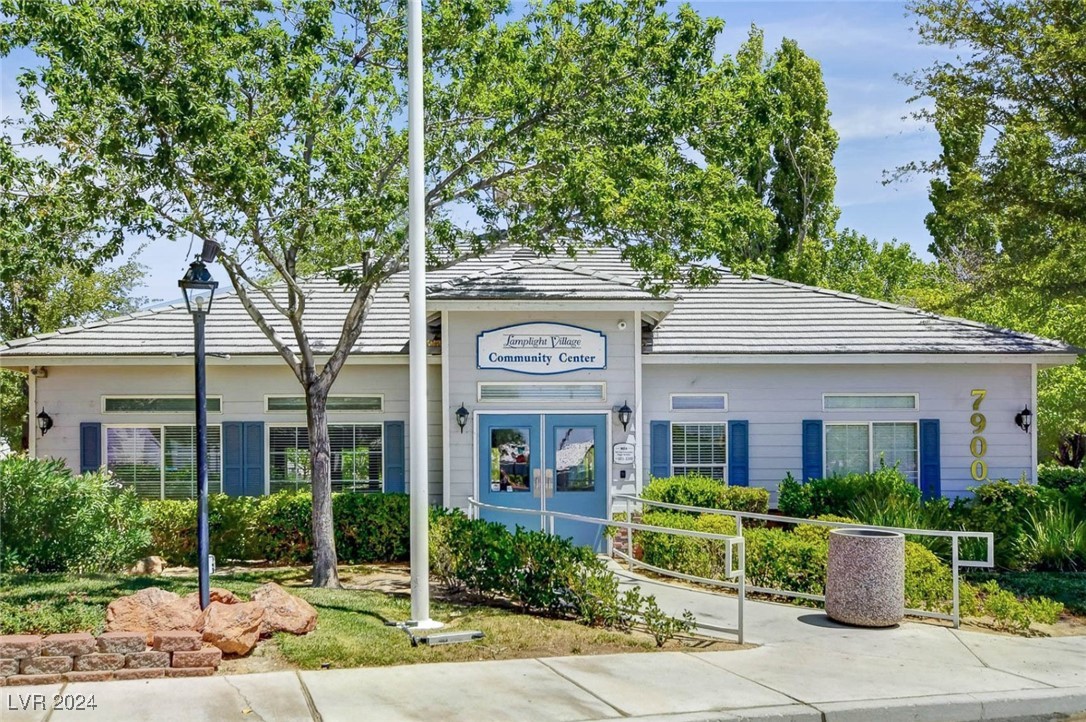 7809 Natures Song Street
