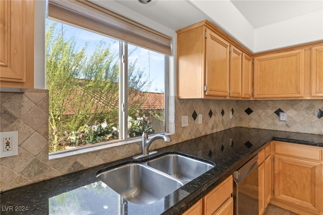 105 Crescent Bay Street