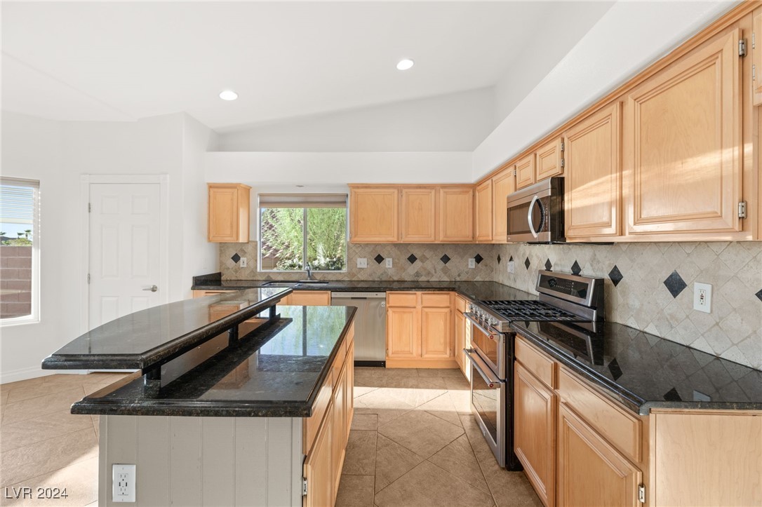 105 Crescent Bay Street