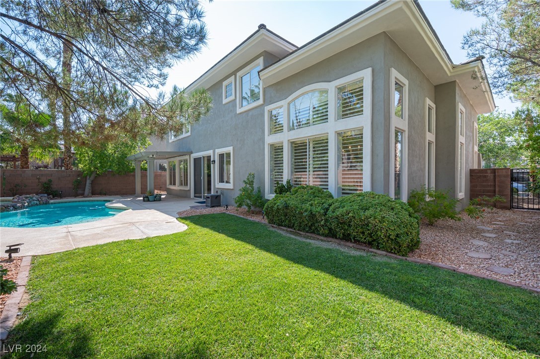 124 North Ring Dove Drive
