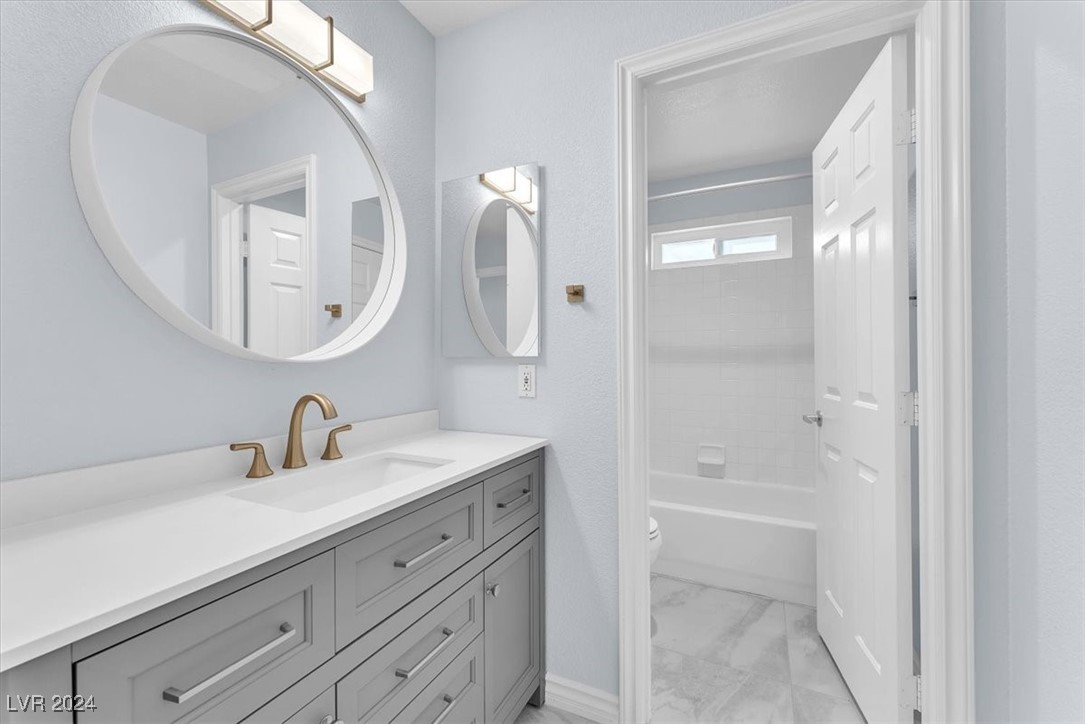 3958 Tropical Vine Street