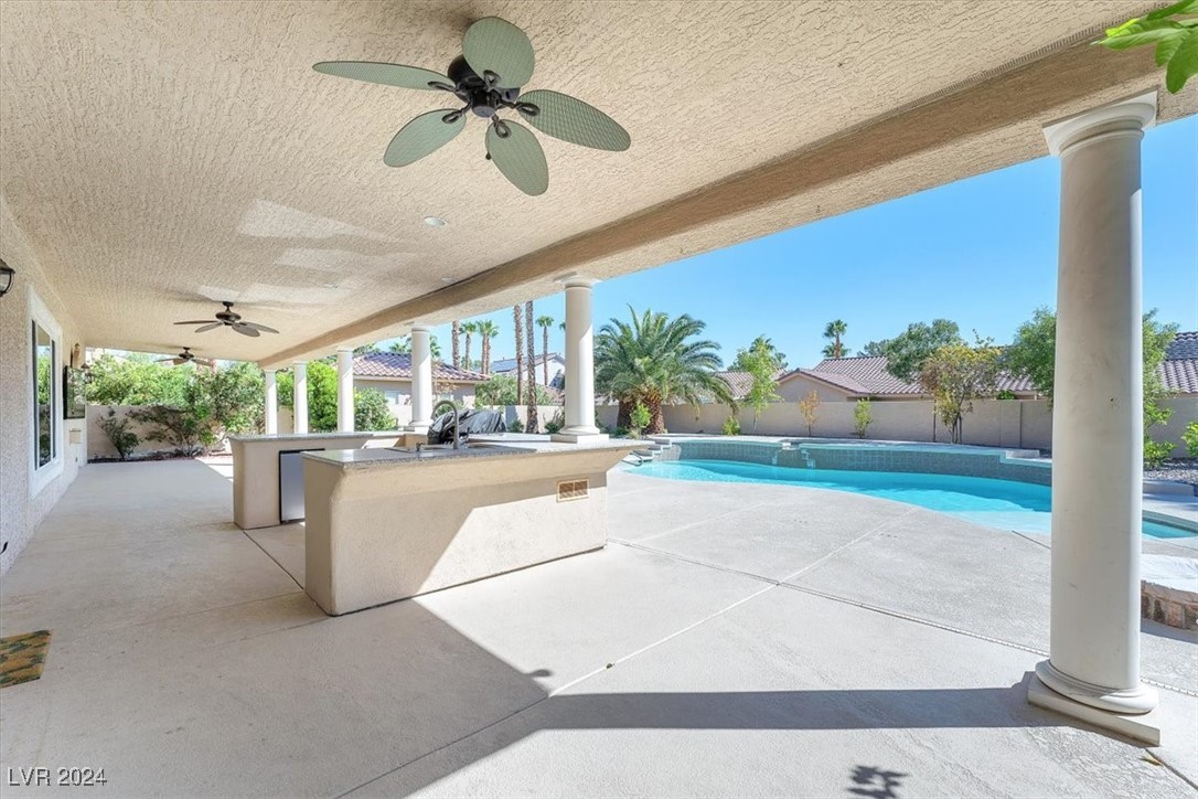 3958 Tropical Vine Street