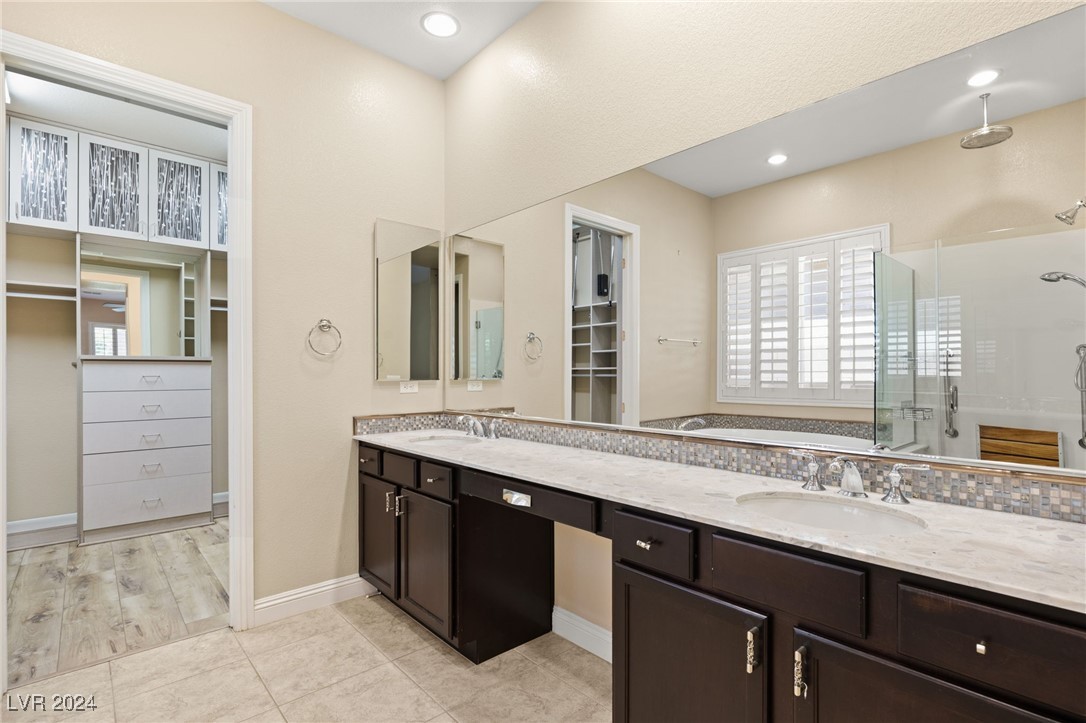 7323 Ellison Park Street