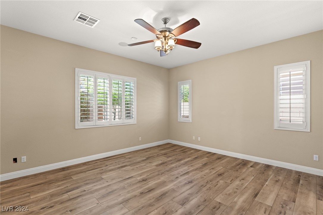 7323 Ellison Park Street