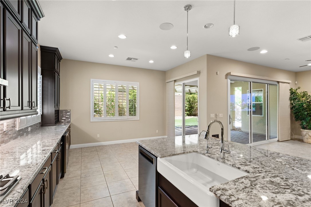 7323 Ellison Park Street