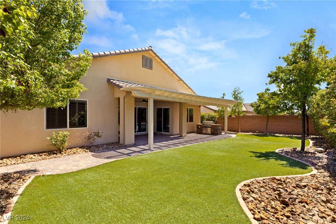 7323 Ellison Park Street