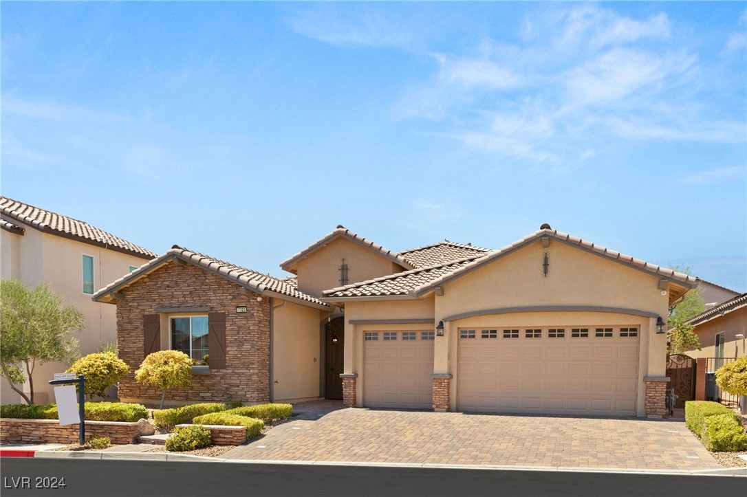 7323 Ellison Park Street