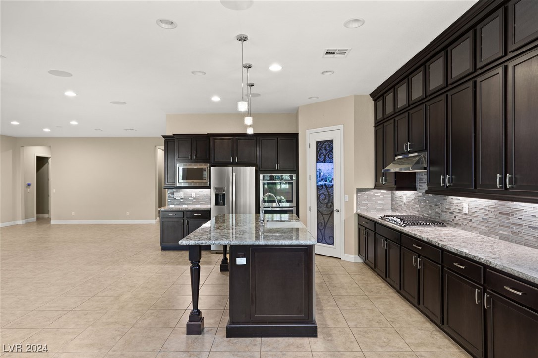 7323 Ellison Park Street