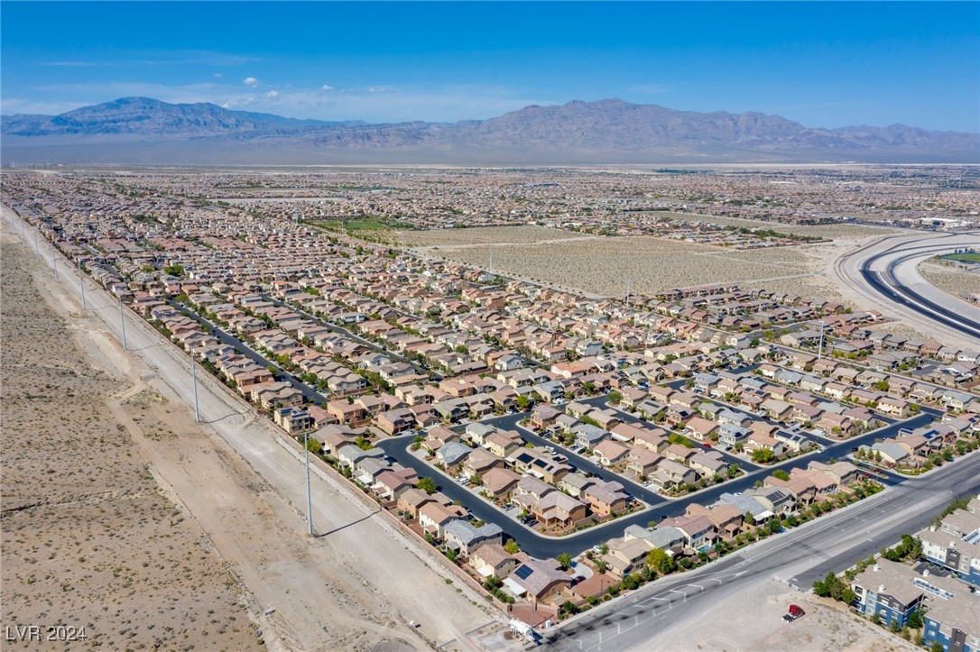 7323 Ellison Park Street