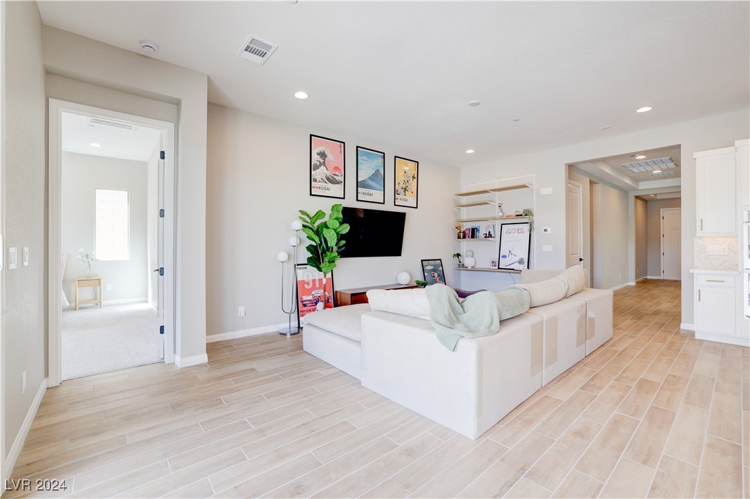 11623 Hatchling Avenue