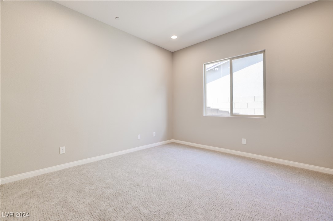 11623 Hatchling Avenue