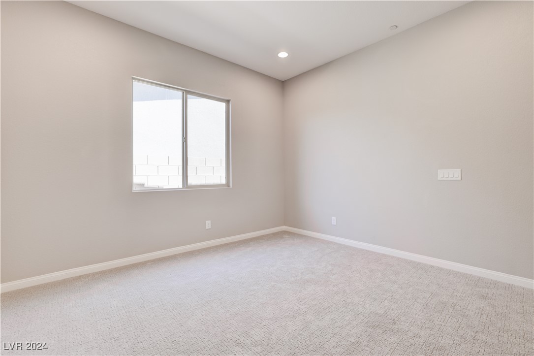 11623 Hatchling Avenue