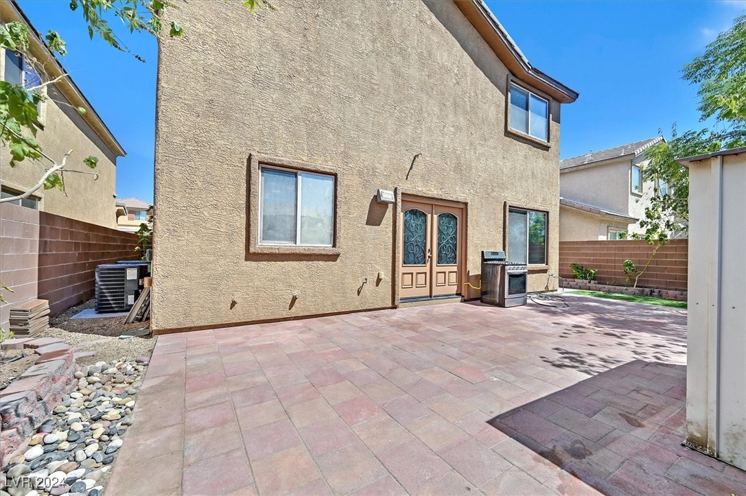 4445 Carrier Dove Avenue