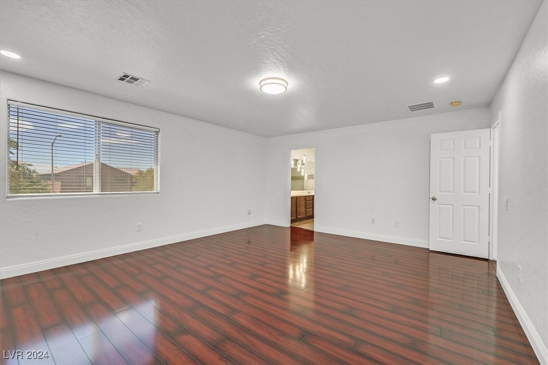 4445 Carrier Dove Avenue