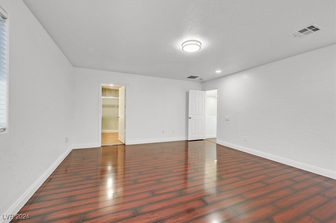 4445 Carrier Dove Avenue