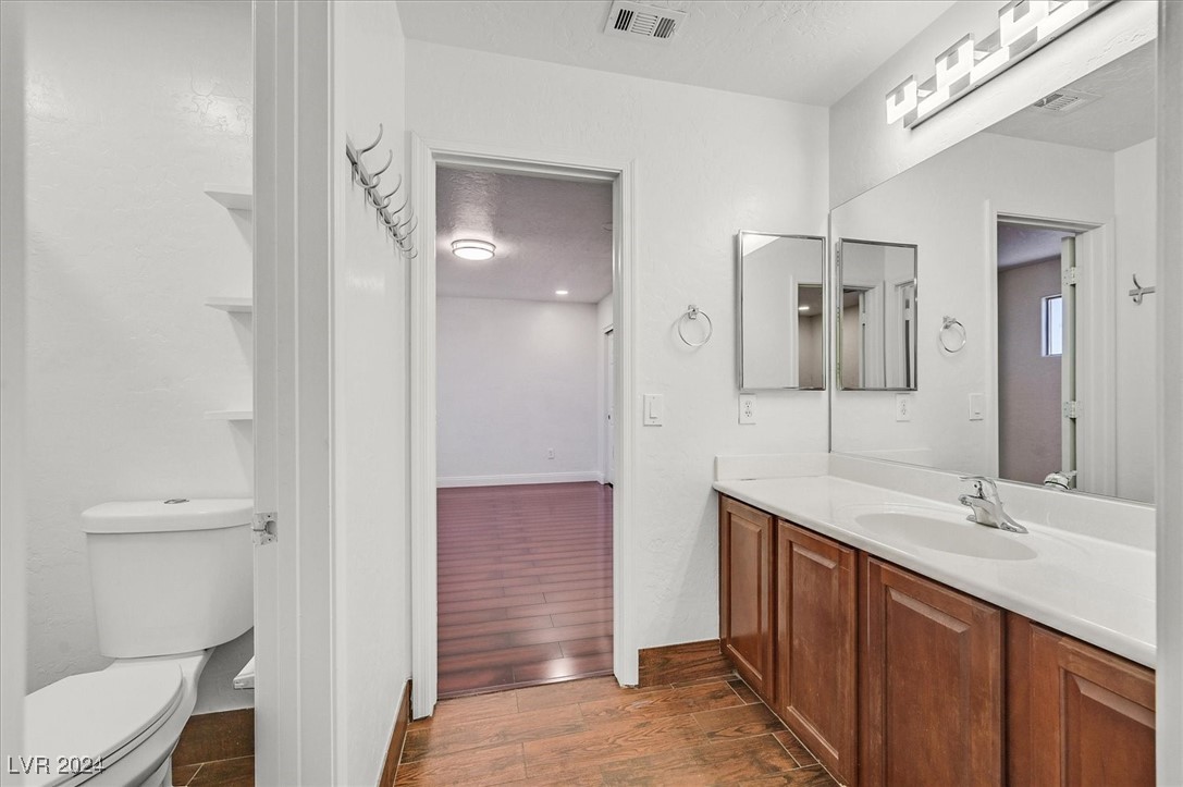 4445 Carrier Dove Avenue