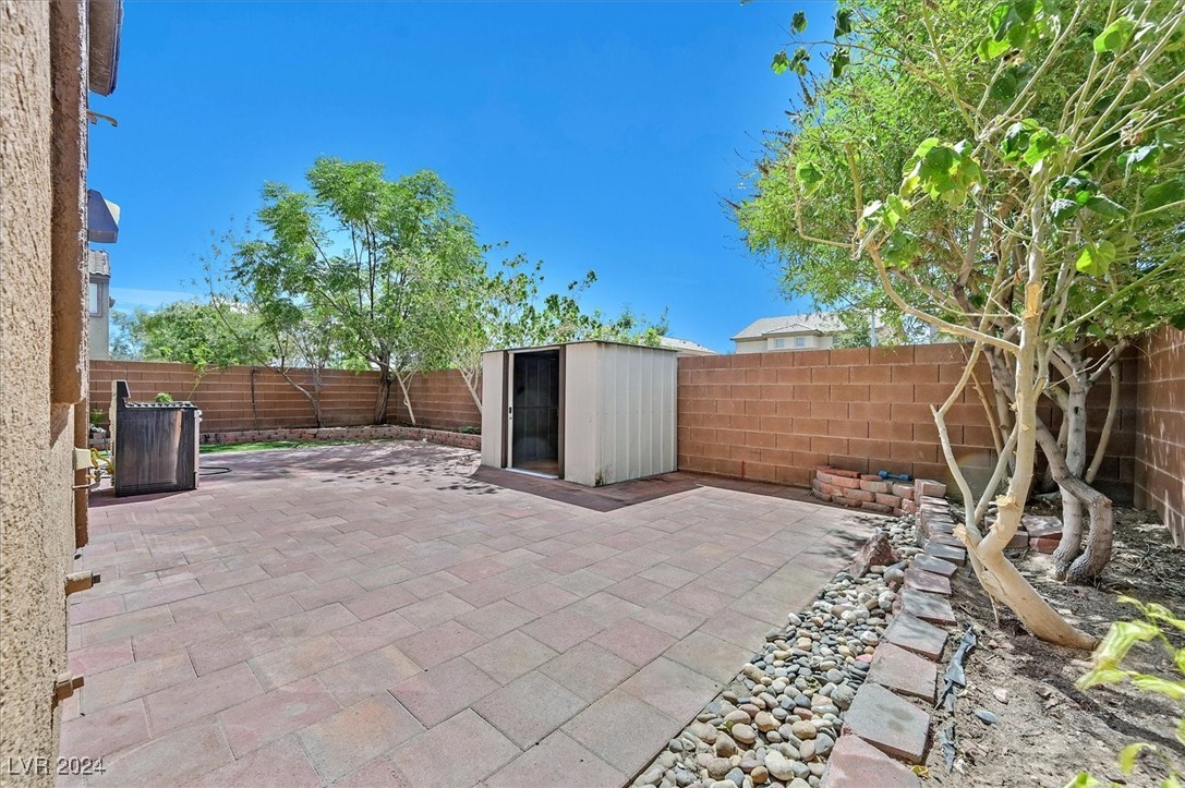 4445 Carrier Dove Avenue