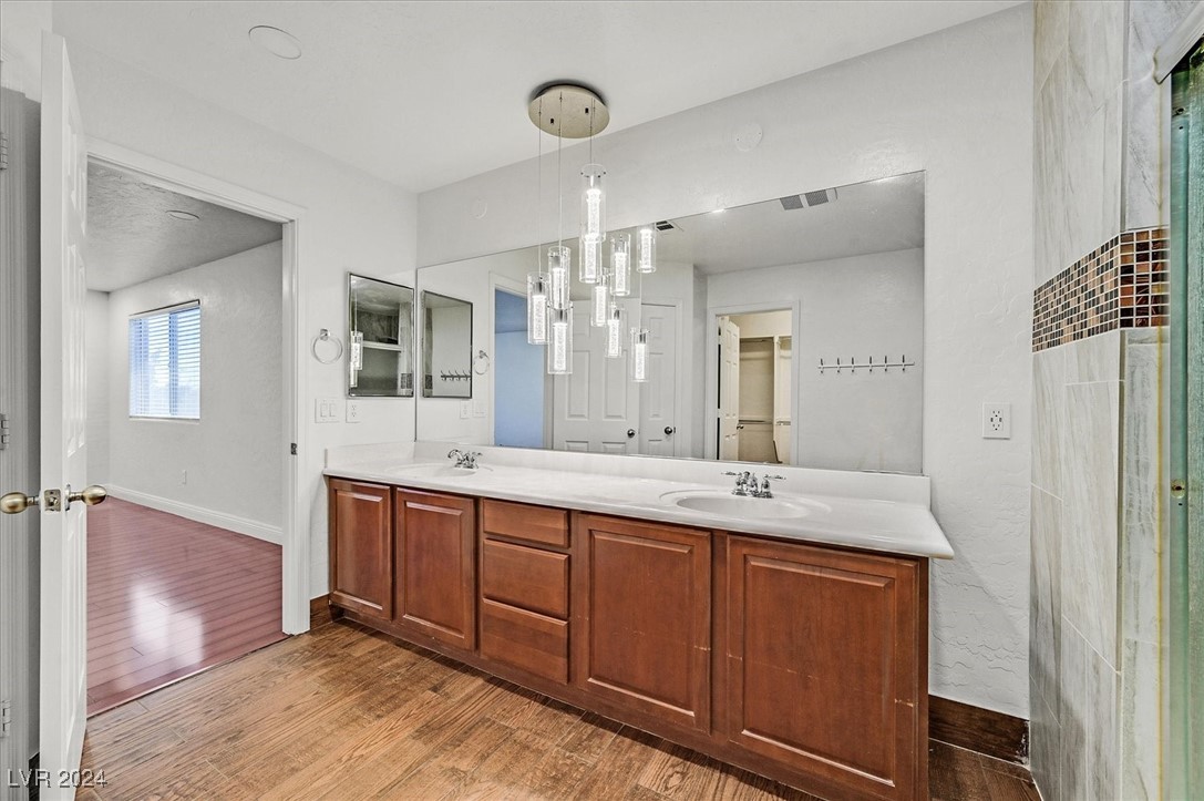 4445 Carrier Dove Avenue