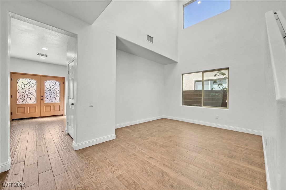 4445 Carrier Dove Avenue