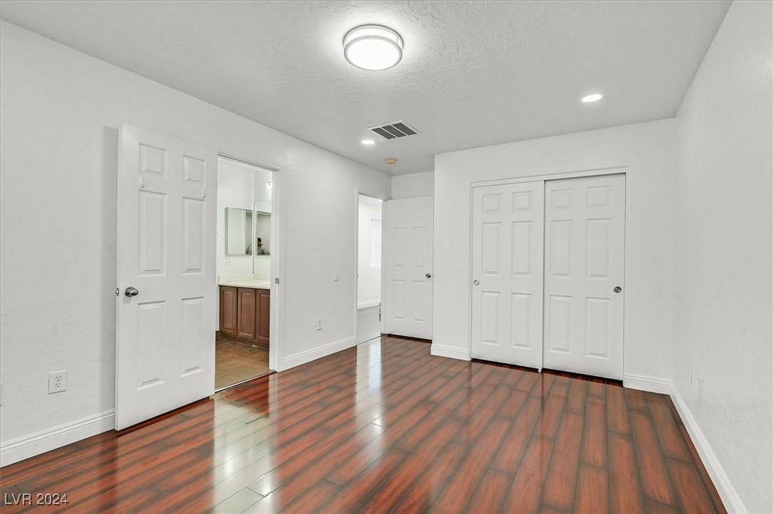 4445 Carrier Dove Avenue