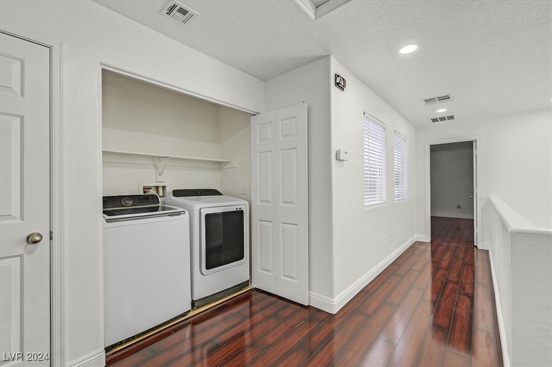 4445 Carrier Dove Avenue