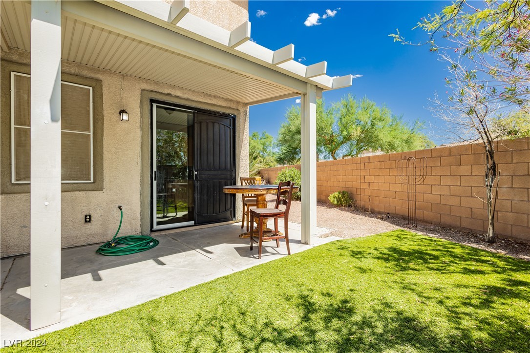 587 Bayo Canyon Court