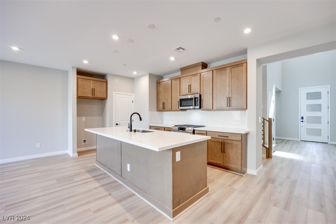 645 Echelon Street