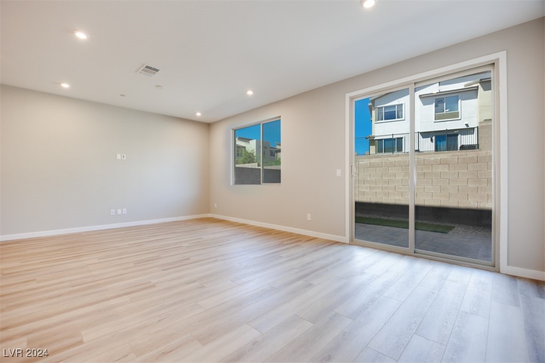 645 Echelon Street