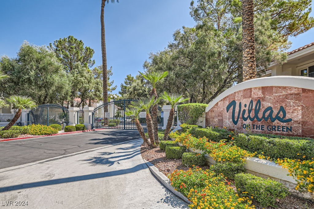 7661 Rolling View Drive 202