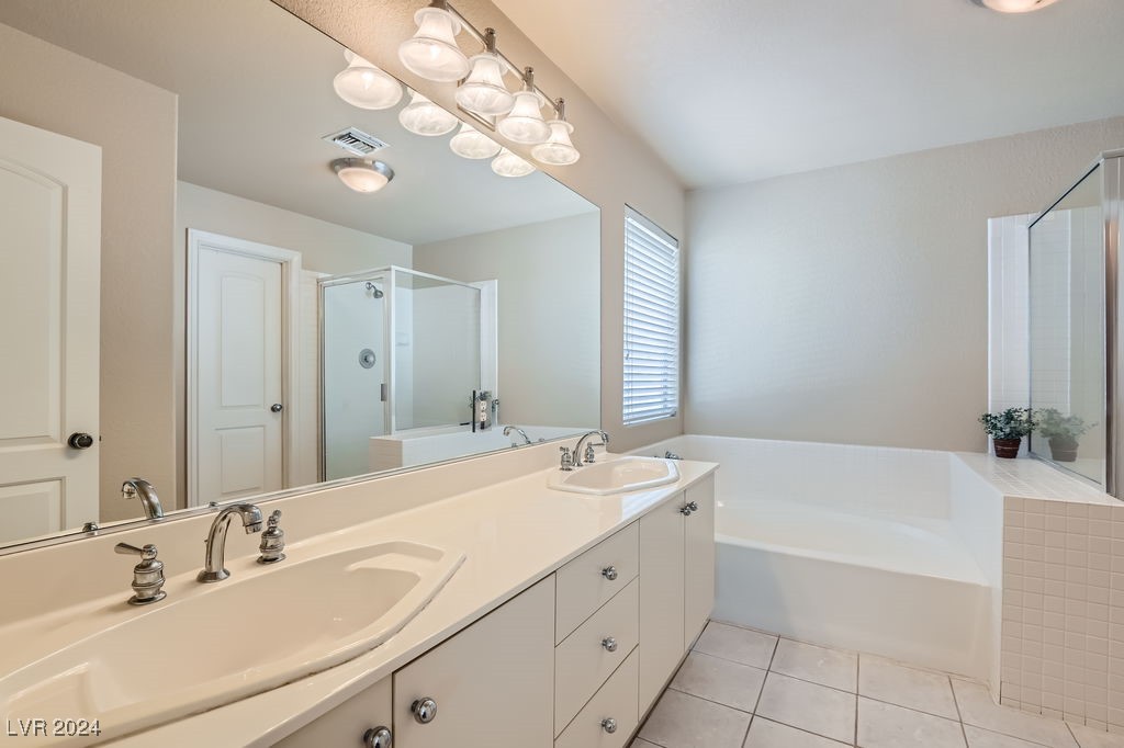 7661 Rolling View Drive 202