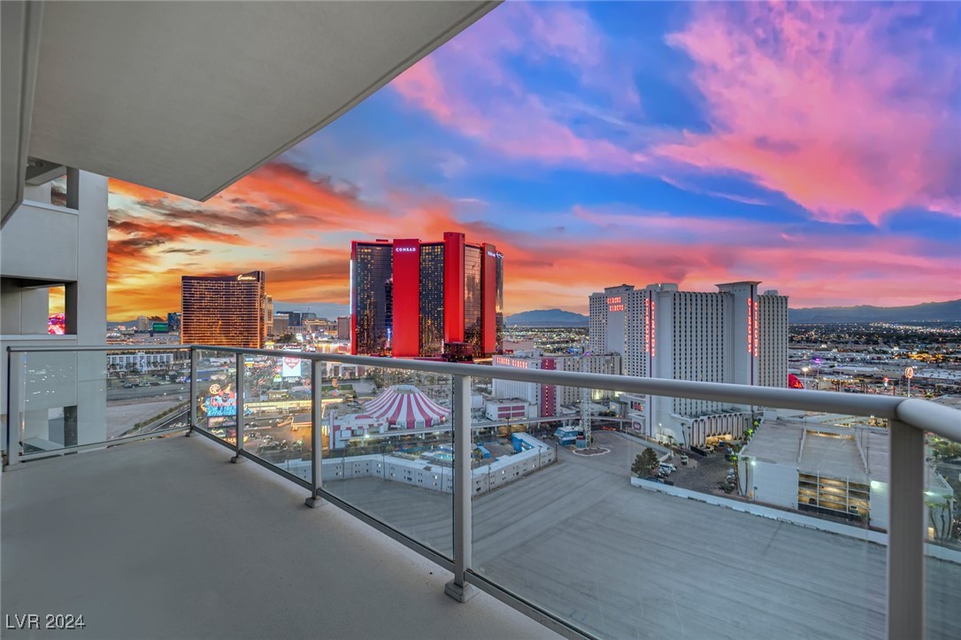 2700 Las Vegas Boulevard 2002