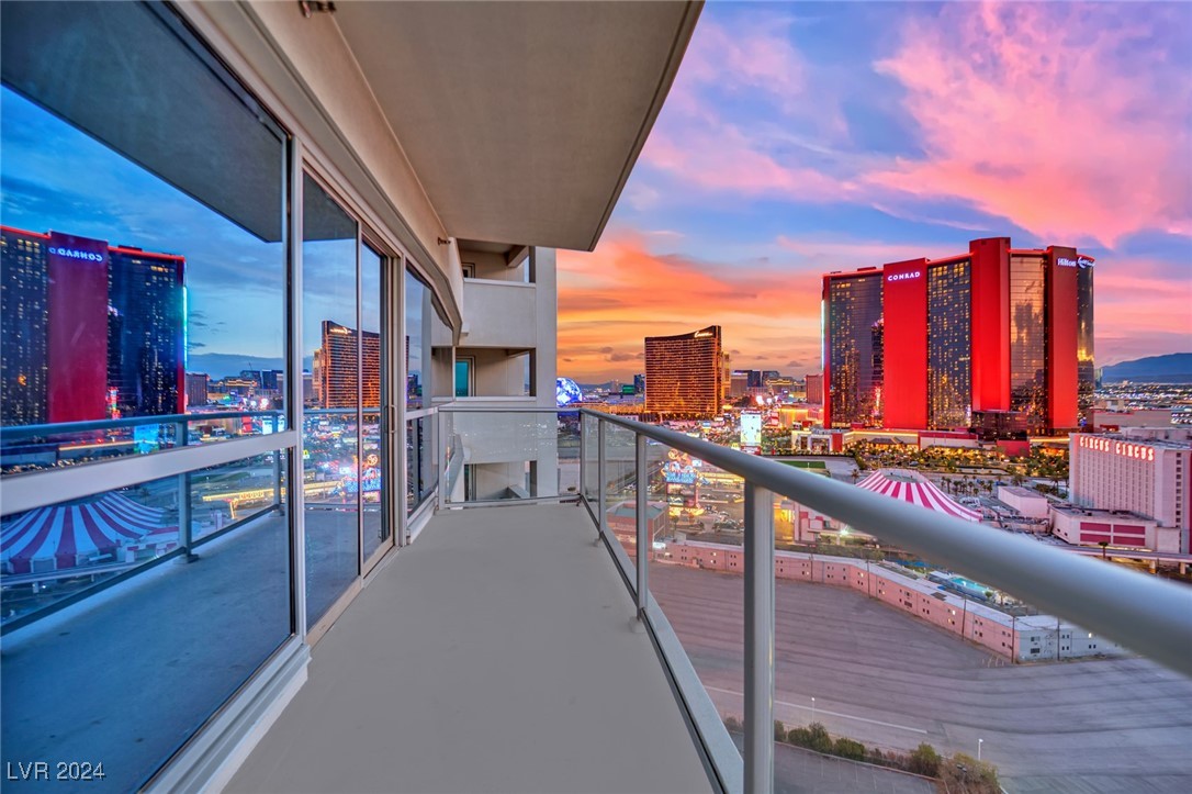 2700 Las Vegas Boulevard 2002