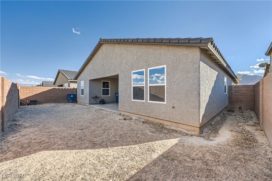 650 Dawson Falls Avenue