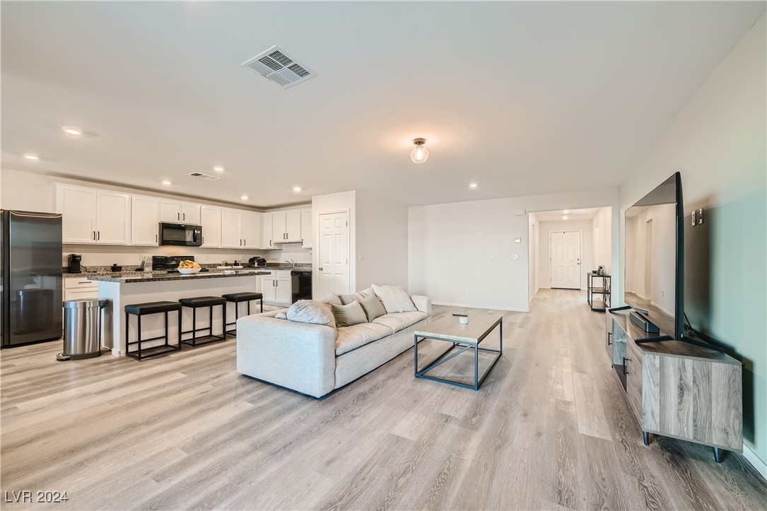 650 Dawson Falls Avenue