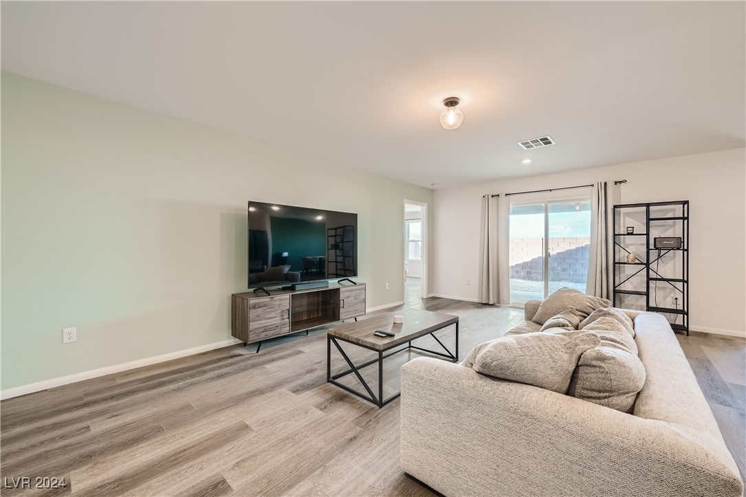 650 Dawson Falls Avenue