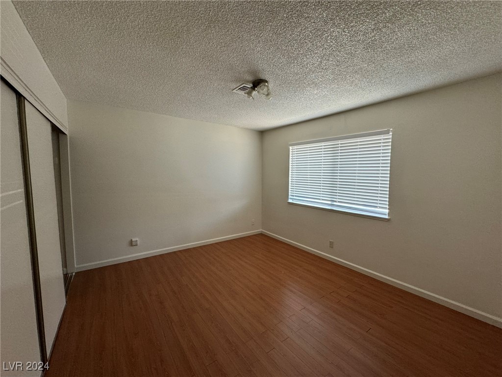 6184 Meadowgrass Lane