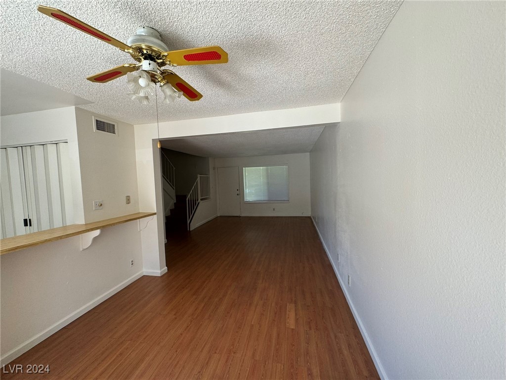 6184 Meadowgrass Lane