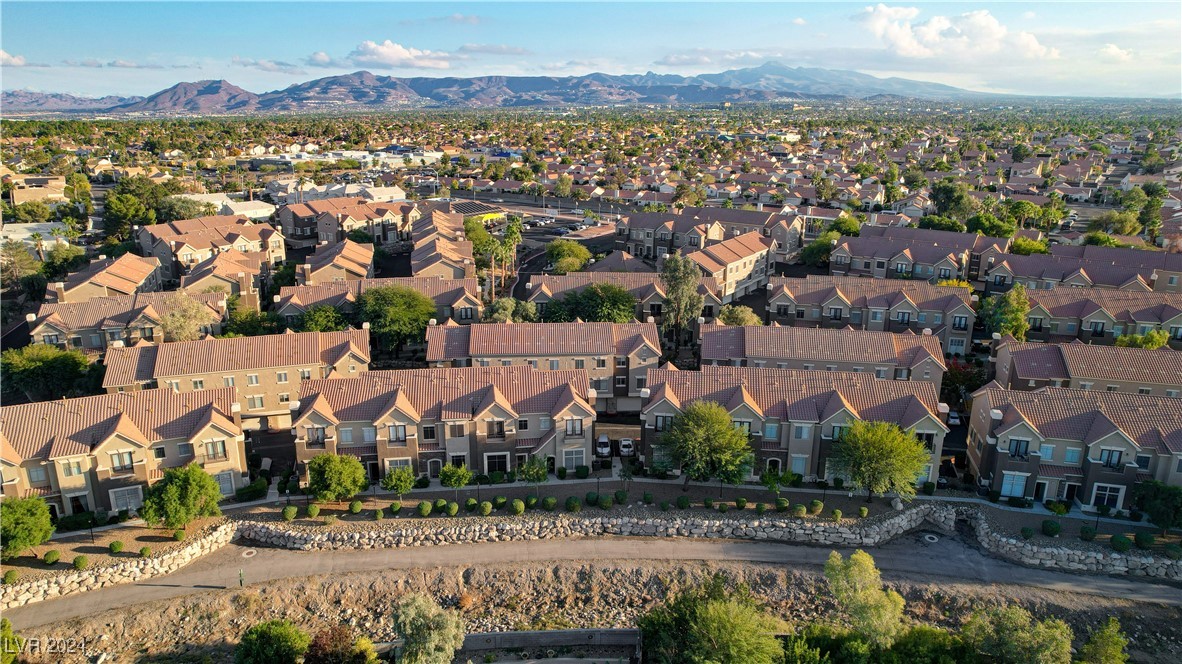 2766 Fountain Ridge Lane