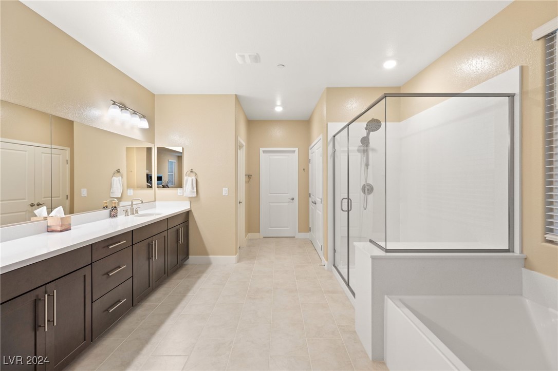 10374 Grapevine Hill Avenue