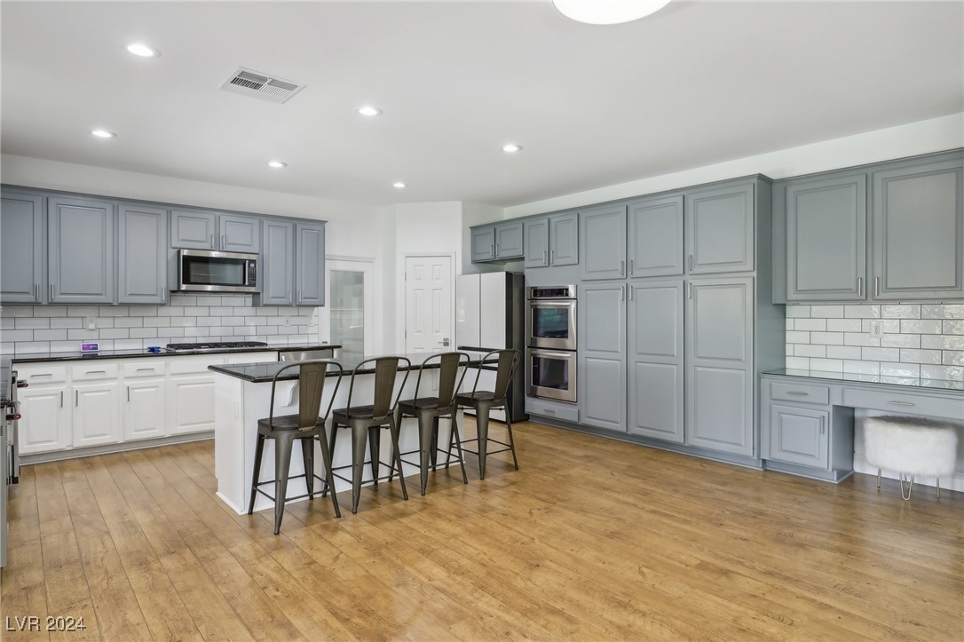 8361 Las Lunas Way
