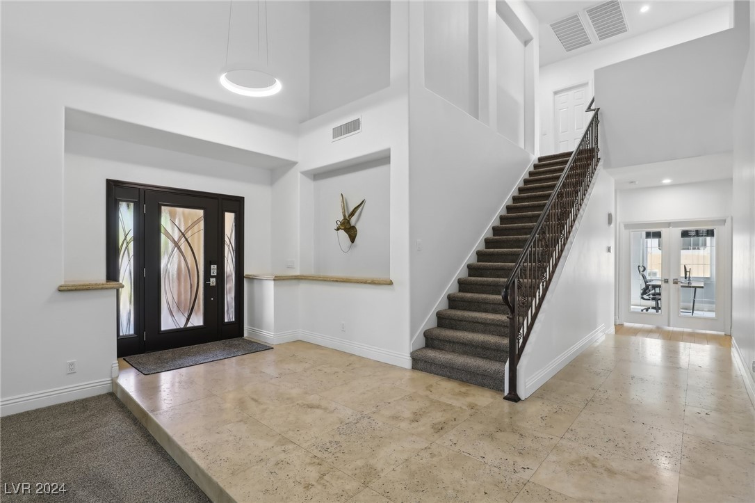 8361 Las Lunas Way