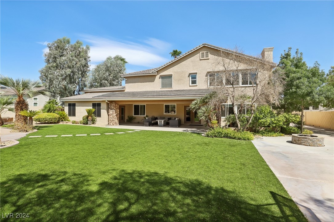 8361 Las Lunas Way