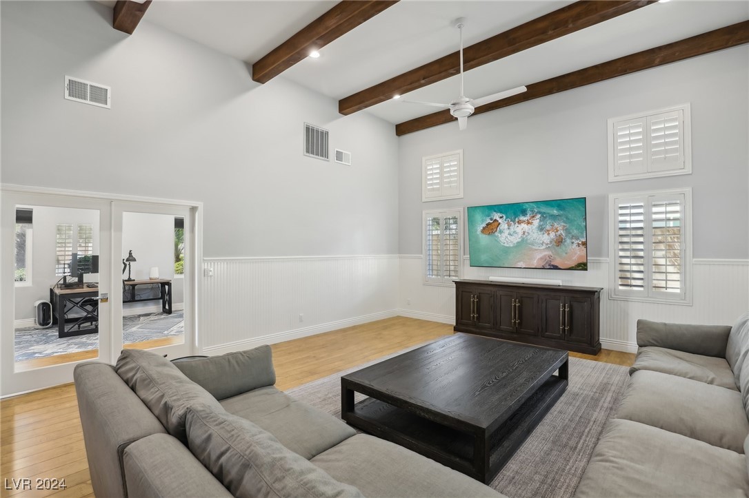 8361 Las Lunas Way