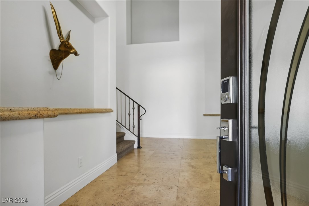 8361 Las Lunas Way